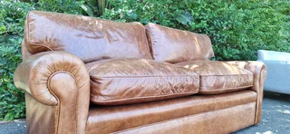 LIKE NEW Leather Couch Colonial Styled Stunning Butterscotch Tan Brown Colour 208cm