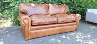 LIKE NEW Leather Couch Colonial Styled Stunning Butterscotch Tan Brown Colour 208cm