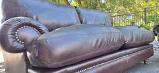 Solid CORICRAFT Leather Lounge Suite Colonial Milano Dark Brown Big 3 plus 2 Seater Couches