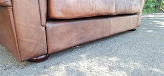 WEYLANDTS Retro Old Skool Styled 2 seater Leather KUDU Couch Hazelnut Brown 190cm