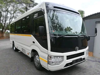 Toyota Coaster 2.8D GL A/T 23 Seater B/S