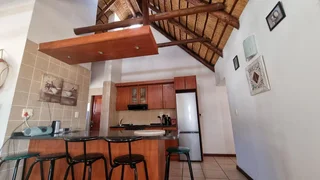 Self Catering Fishermans Cottage- Dwarskersbos- 3 min walk to Beach- Estate Swimming pool