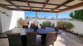 Self Catering Fishermans Cottage- Dwarskersbos- 3 min walk to Beach- Estate Swimming pool