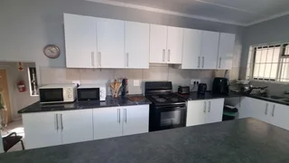 2026 Ladies Only Student Accommodation-Fully Furnished/Serviced-Boston-Bellville