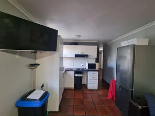 2026 Student House Share-Male Only-3 rooms available -Fully Furnished/Serviced