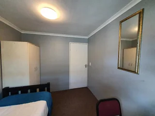 2026 Student House Share-Male Only-3 rooms available -Fully Furnished/Serviced