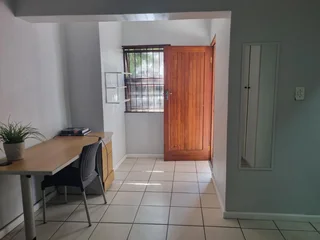 Private Ladies Student House -Fully Furnished and Serviced-Boston Bellville