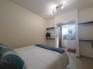 Furnished 2 bed 1 bath in Oakdale-Close 2 Tygervalley Mall-Inc Water-Fibre-Cleaning