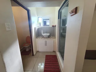 Furnished 2 bed 1 bath in Oakdale-Close 2 Tygervalley Mall-Inc Water-Fibre-Cleaning