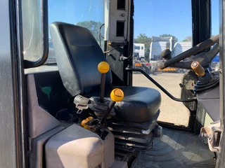 1998 JCB 407B  Front Loader