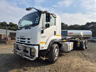 2022 Isuzu FVZ1400 15 ton Hooklift Truck