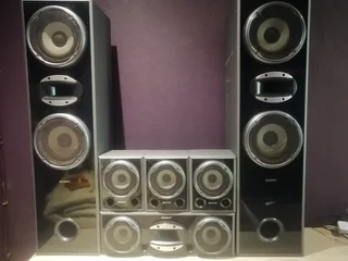 Sony surround speakers and tall man speakers for sale