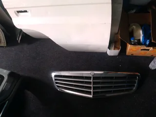 Mercedes Benz W204 preface Grill for Sale Whatsapp0604363316