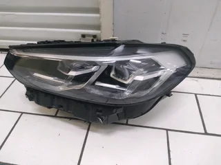 BMW x1 Headlight left hand Side for Sale whatsapp 0604363316