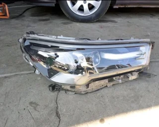 Toyota Hilux GD-6 legend face-lift Headlight for Sale whatsapp 0604363316