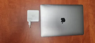 MacBook Pro 13-inch (2017, Intel i5, 8GB RAM, 256GB SSD) – Fully Functional