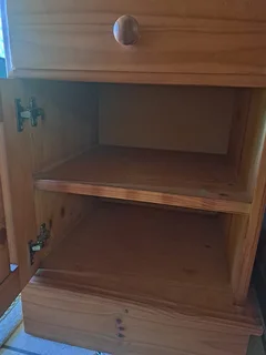 Dressing table/ Spieelkas