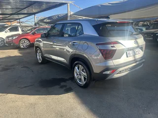 Hyundai Creta 1.6 Executive AT, Grey with 9494km, for sale!
