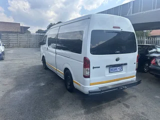 2014 Toyota Quantum 2.7 Sesfikile 14-Seater Taxi for sale!
