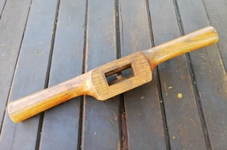 Antique Moulding Spokeshave (Price Includes Postage)