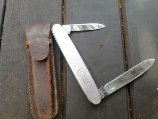 Zwilling JA Henckels Pocket Knife (Price Includes Postage)