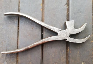 Cobblers Lasting Pliers (Price Includes Postage)