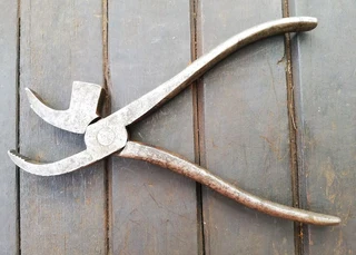 Cobblers Lasting Pliers (Price Includes Postage)