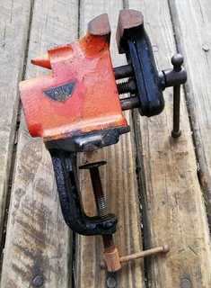 Millers Falls Bench Vise (Price Includes Postage)