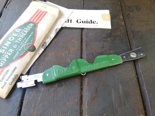 Singer Vintage Sewing Tool (Price Includes Postage)