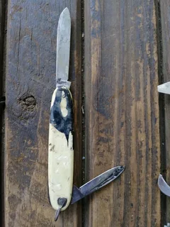 Vintage Pen Knives (Price Includes Postage)