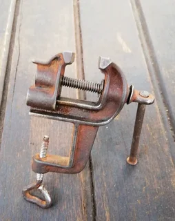 Vintage Jewellers Vise (Price Includes Postage)