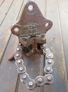 Vintage Record Pipe Vise (Price Includes Postage)