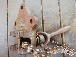 Vintage Record Pipe Vise (Price Includes Postage)