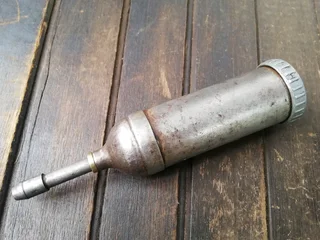 Vintage Grease Gun (Price Includes Postage)