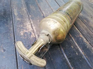 Vintage Pyrene Fire Extinguisher (Price Includes Postage)