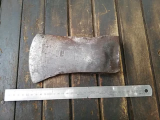 Swedish Axe Head 2kg (Price Includes Postage)
