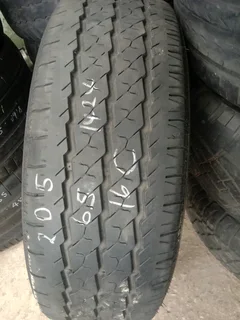 Bakkie. Tyres 16 inch 245/70/16&#43;255/70/16