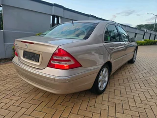 2001 Mercedes c240 V6 Auto