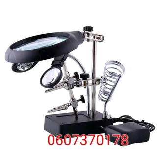Magnifying Lamp with Helping Hands Tool (Brand New)  ⭐️⭐️⭐️⭐️⭐️