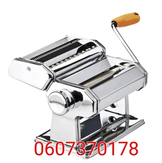 Pasta Making Machine - Manual Pasta Maker (Brand New)