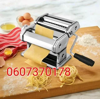 Pasta Making Machine - Manual Pasta Maker (Brand New)