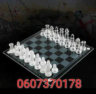 Glass Chess Set  - 32 Piece Glass Chess Board Set (Brand New)
