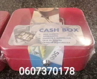 Metal Cash Box with lock and removable tray 200mm Size Red (Brand New) ⭐️⭐️⭐️⭐️⭐️