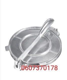 Foldable Tradition Press for Tortilla, Mini Roti, Mini Pizza (Brand New)