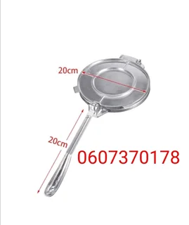 Foldable Tradition Press for Tortilla, Mini Roti, Mini Pizza (Brand New)