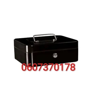 Portable Safe Lockable Cash Box - Black (Brand New) ⭐️⭐️⭐️⭐️⭐️