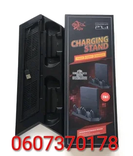 PS4 2-in-1 Charging Stand 3 USB Hub with PS4 Controller Charging Station Slot (Brand New)