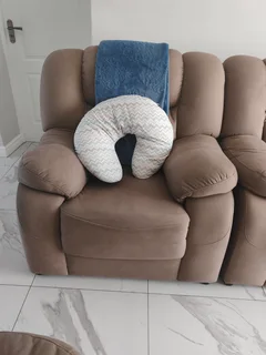 Grafton Everest lounge suite