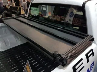 Ford ranger tri-fold soft tonneau cover