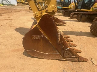 2023 Caterpillar 333 Excavator with 2,6 Cubic Meter GP Bucket